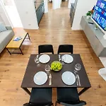 Ultracentral Spacious 4br 公寓 布加勒斯特