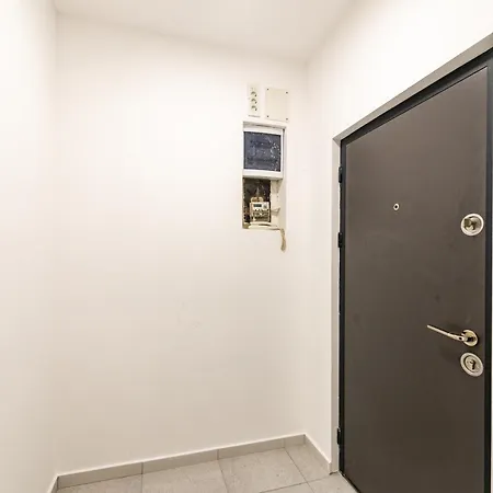 Ultracentral Spacious 4br