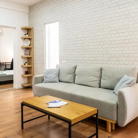 Ultracentral Spacious 4br *