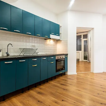 Ultracentral Spacious 4br Daire Bükreş