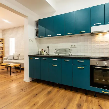 Ultracentral Spacious 4br Bükreş