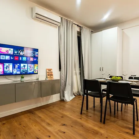 Ultracentral Spacious 4br Daire *