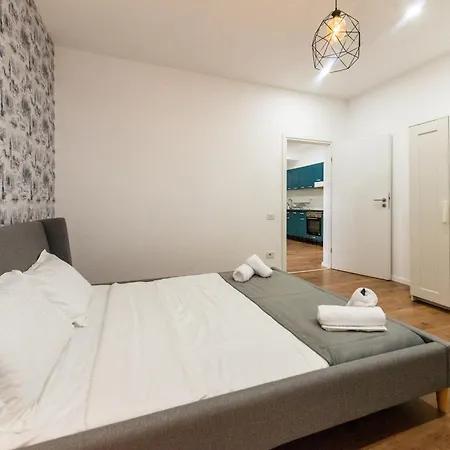 Ultracentral Spacious 4br *