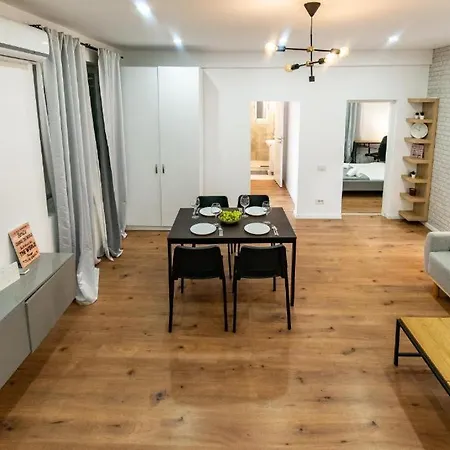 Ultracentral Spacious 4br Bucarest