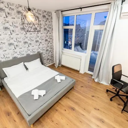 Ultracentral Spacious 4br Bucharest