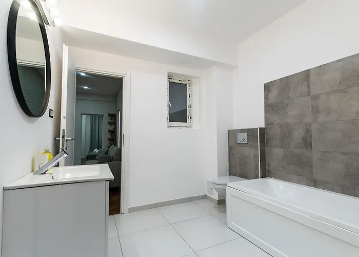 Ultracentral Spacious 4br *