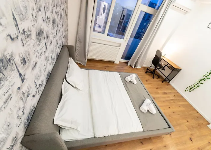 Ultracentral Spacious 4br * Bukarest