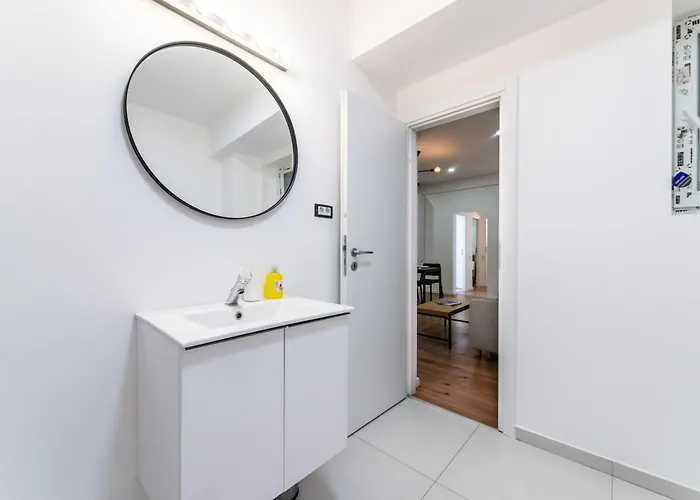 Ultracentral Spacious 4br Appartement *