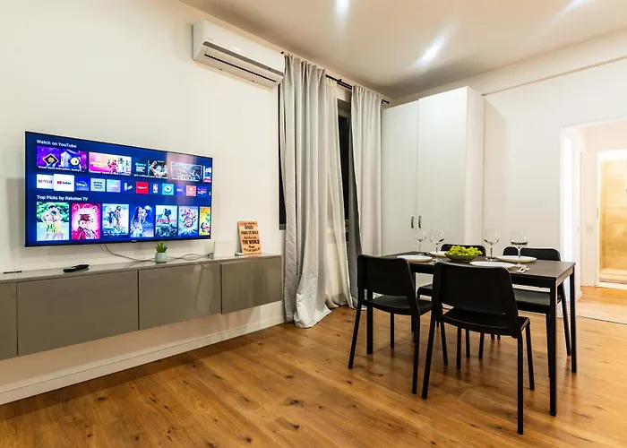 Ultracentral Spacious 4br Appartement *