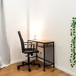 Ultracentral Spacious 4br Bucharest