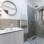 Ultracentral Spacious 4br Apartment