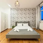 Apartment Ultracentral Spacious 4br *