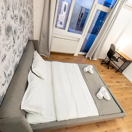 Ultracentral Spacious 4br * Bucarest