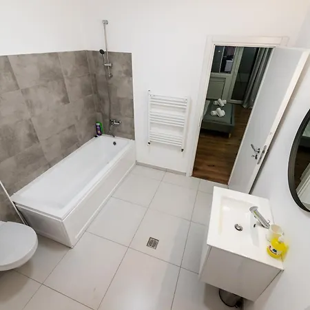 Ultracentral Spacious 4br Appartement Bucarest