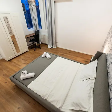 Ultracentral Spacious 4br Appartement Bucarest