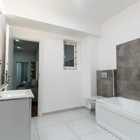Ultracentral Spacious 4br Apartment *