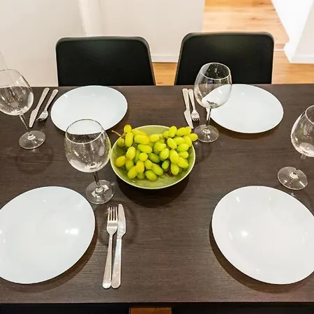 Ultracentral Spacious 4br Bucarest