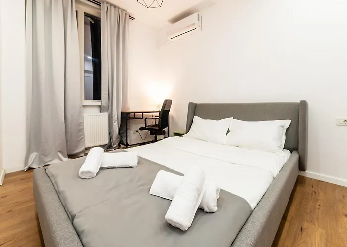 Ultracentral Spacious 4br Apartment Bukarest