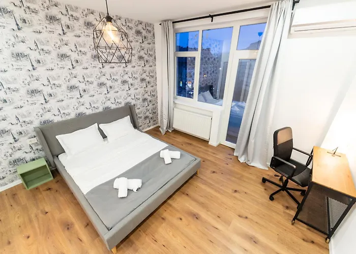 Ultracentral Spacious 4br * Bukarest